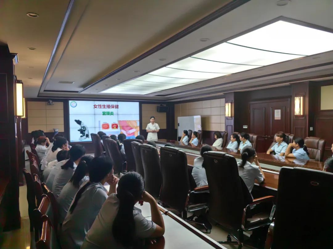 关爱女性，呵护健康——关爱女性生殖健康公益讲座（邦杰集团专场）圆满举行